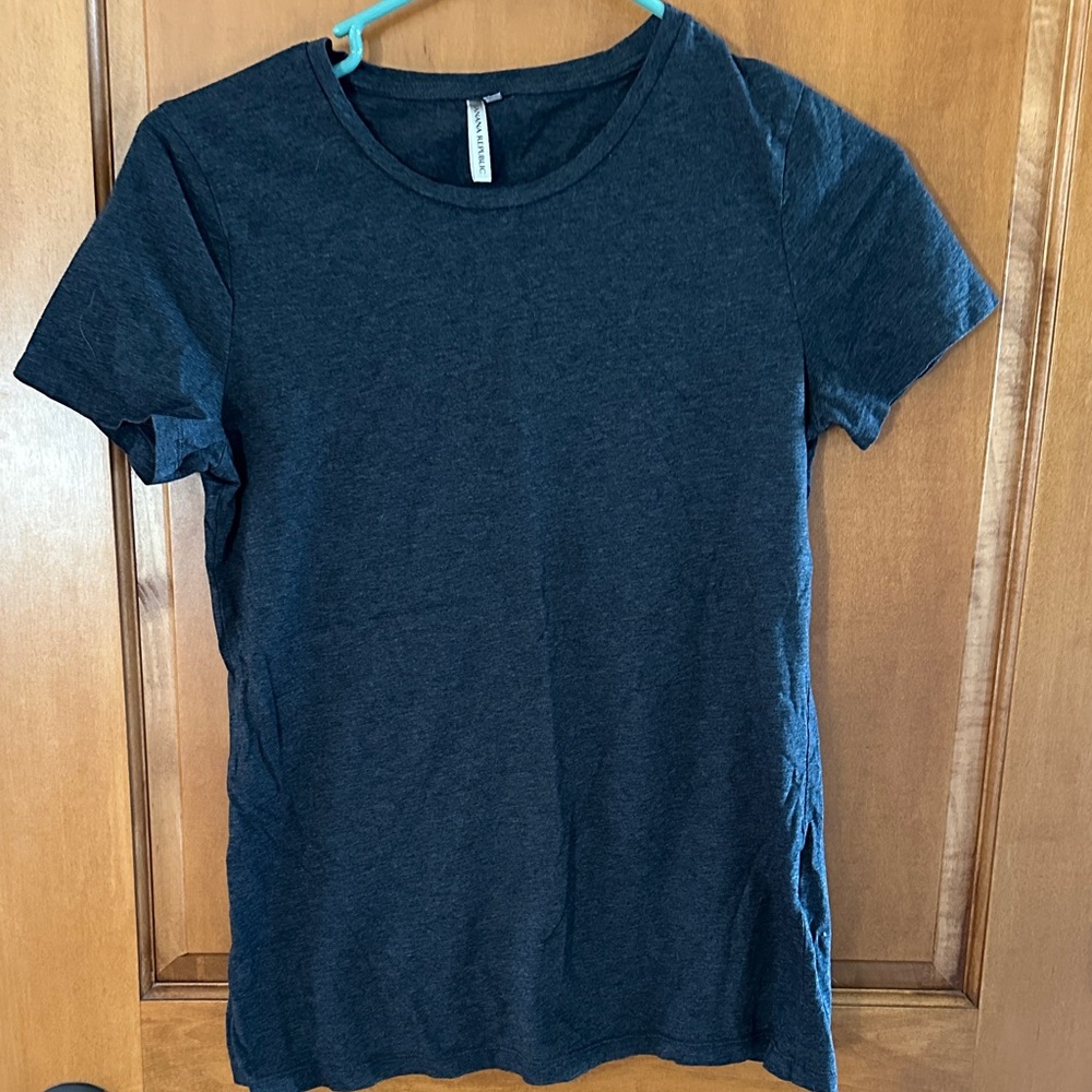 Banana Republic Dark Charcoal Gray Supima Cotton Short Sleeve Tee XS 🩶